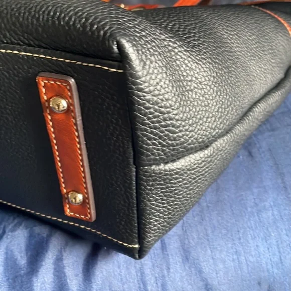 Dooney and Bourke Pebble Grain Black Double Pocket tote - Picture 5 of 10